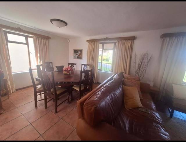 3 BEDROOM HOUSE FOR SALE IN ISLAND VIEW